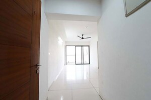 Bathroom in 3 BHK Apartment at Vaishnodevi Circle – for Sale