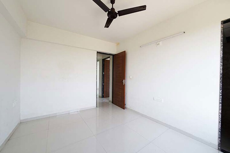 Room, vaishnodevi circle 3 Bedroom 1764 Sq.Ft. Apartment In Vaishnodevi Circle Ahmedabad 10557902