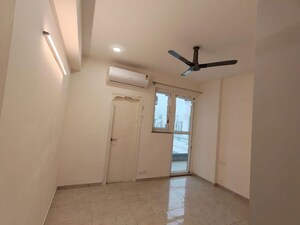 Room in 3.5 BHK Apartment at Tata La Vida, Sector 113 – for Rent