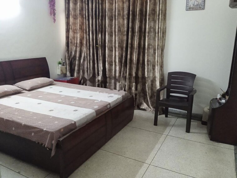 Bedroom, sushant-vyapaar-kendra 2 Bedroom 1200 Sq.Ft. Apartment In Sector 43 Gurgaon 10558193