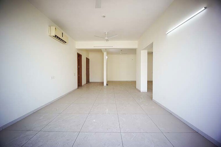 Room, ambli 5 Bedroom 5470 Sq.Ft. Apartment In Ambli Ahmedabad 10558026