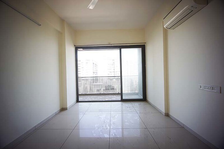 Room, ambli 5 Bedroom 5470 Sq.Ft. Apartment In Ambli Ahmedabad 10558026