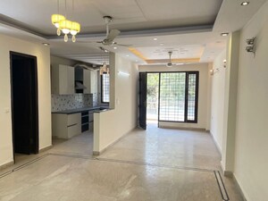 Room in 6+ BHK Independent House at Ashok Vihar – for Sale