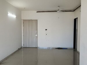 Room in 2 BHK Apartment at Kanakia Levels, Malad East – for Rent