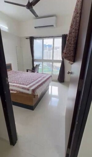Bedroom in 2 BHK Apartment at Lodha Amara, Kolshet Road – for Rent