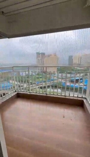 Swimming Pool in 2 BHK Apartment at Lodha Amara, Kolshet Road – for Rent