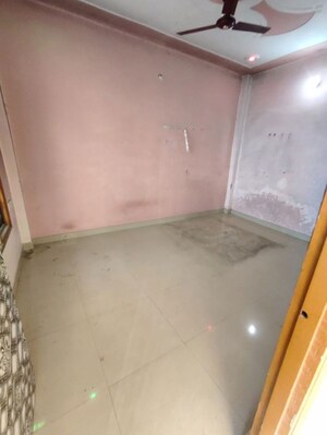 Room in 1.5 BHK Independent House at Jankipuram Vistar – for Rent
