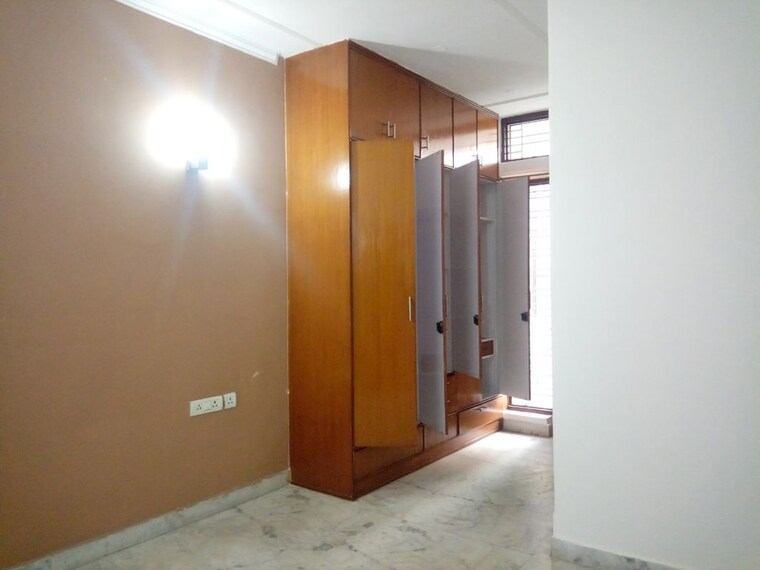 Room, sector 55 2 Bedroom 1200 Sq.Ft. Builder Floor In Sector 55 Gurgaon 10558222