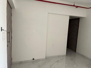Room in 2 BHK Apartment at Sri Zynergy, Suman Nagar – for Rent