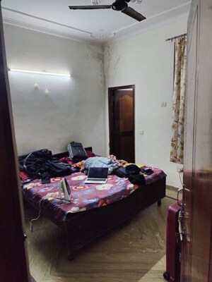 Bedroom in 2 BHK Builder Floor at Sector 51 – for Rent