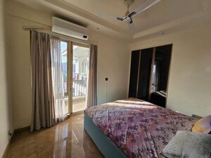 Bedroom in 3 BHK Builder Floor at DLF The Crest Phase II, Sector 54 – for Sale