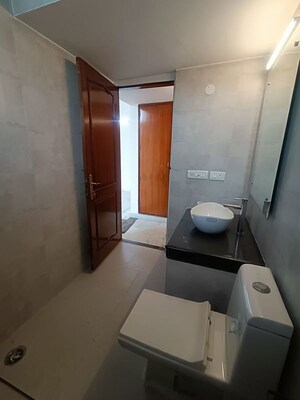Bathroom in 3 BHK Builder Floor at Dlf Phase I – for Rent