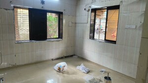 Room in 1 BHK Apartment at Neelkanth CHS, Santacruz East – for Rent