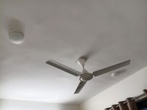 Furnished Amenities in 2 BHK Apartment at Dosti Eastern Bay, Wadala – for Rent