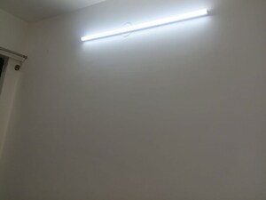 Room in 2 BHK Apartment at Dosti Eastern Bay, Wadala – for Rent