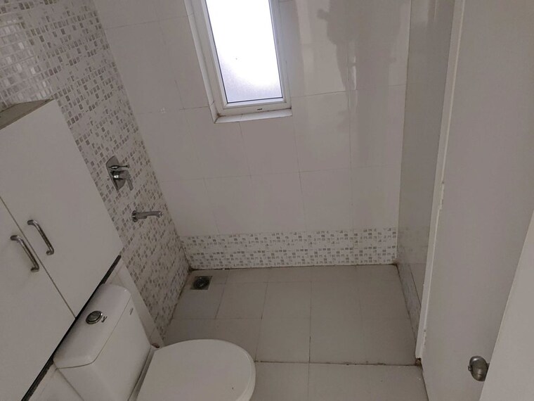 Bathroom, sector 23 2 Bedroom 1350 Sq.Ft. Builder Floor In Sector 23 Gurgaon 10558343
