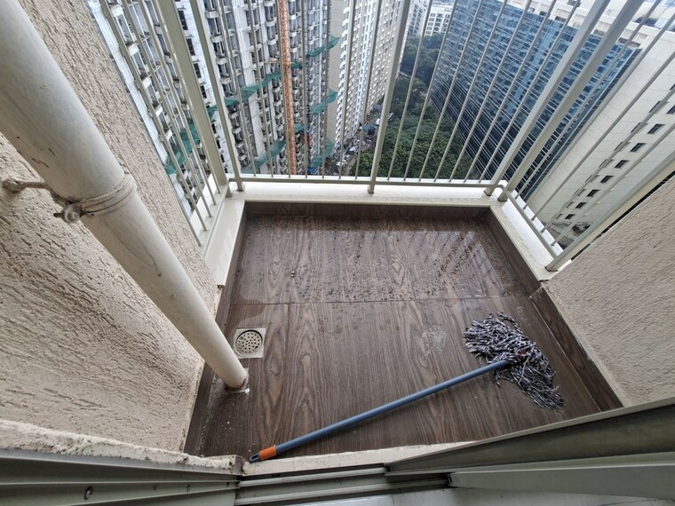 Balcony, lodha-crown-kolshet 2 Bedroom 530 Sq.Ft. Apartment In Kolshet Road Thane 10558376