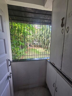Balcony in 1.5 BHK Apartment at Bandra West – for Rent
