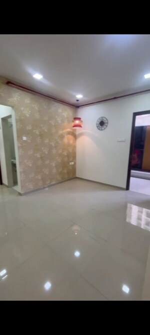 2 BHK Apartment For Sale in Kalpataru Paramount A, Thane West