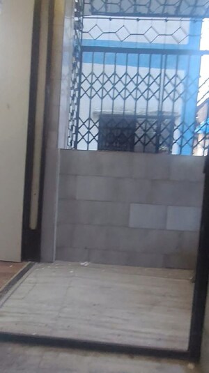  2 BHK Apartment at Bandra West – for Rent