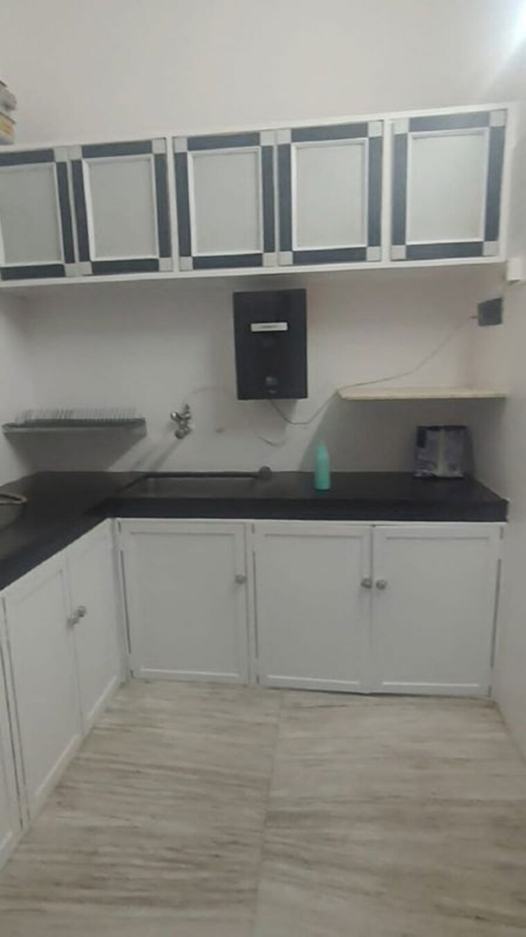 Kitchen, bandra west 2 Bedroom 700 Sq.Ft. Apartment In Bandra West Mumbai 10558393