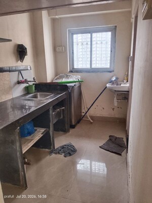 Team Area in 1 BHK Apartment at Century Mill Mhada Building, Lower Parel – for Rent