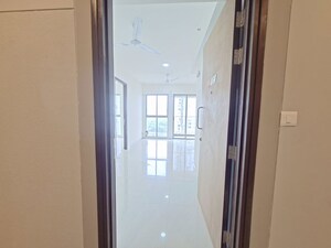 2 BHK Apartment – Entrance View at Lodha Crown Kolshet, Kolshet Road - for Rent