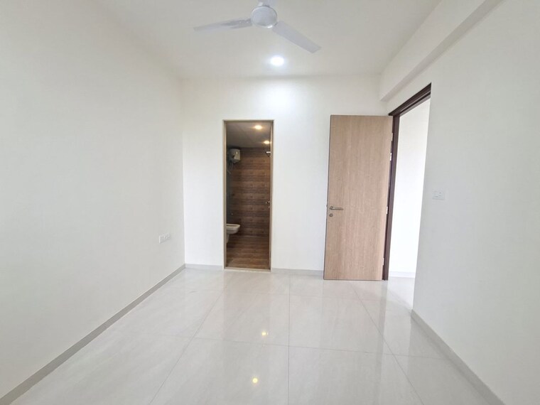 Master Bedroom, lodha-crown-kolshet 2 Bedroom 530 Sq.Ft. Apartment In Kolshet Road Thane 10558383