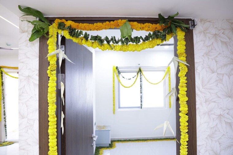 Bedroom, urbanrise-on-cloud-33 2.5 Bedroom 1353 Sq.Ft. Apartment In Bachupally Hyderabad 10558399