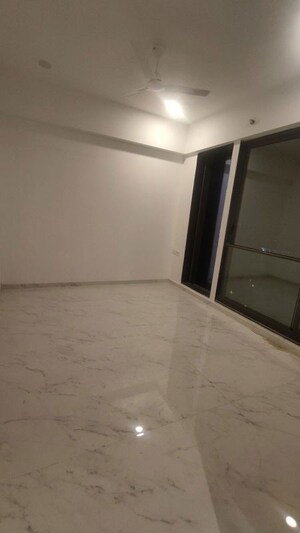 Room in 2 BHK Apartment at DLH Signature, Bandra West – for Sale