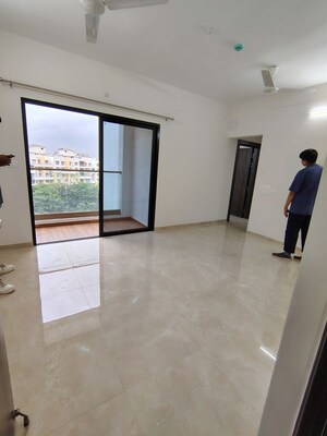 Room in 2 BHK Apartment at Duville Riverdale Grove, Kharadi – for Rent