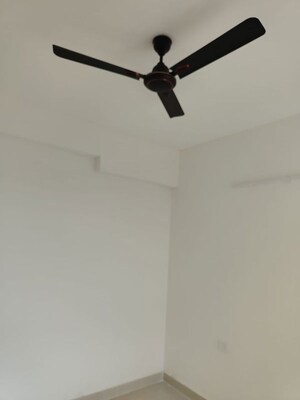 Furnished Amenities in 2 BHK Apartment at Signature Global Prime, Sector 63a – for Rent