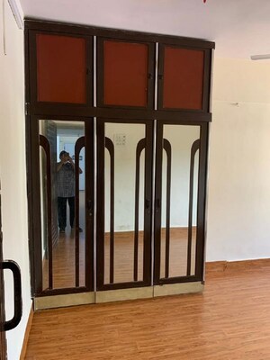  1 BHK Apartment at Bandra West – for Rent