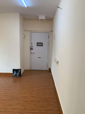 Room in 1 BHK Apartment at Bandra West – for Rent