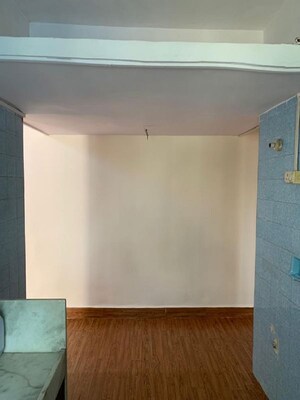 Room in 1 BHK Apartment at Bandra West – for Rent