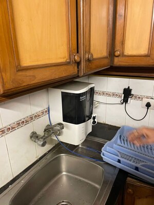 Team Area in 2 BHK Builder Floor at South Extension I – for Rent