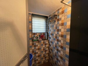 Bathroom in 1 BHK Apartment at Bandra West – for Rent