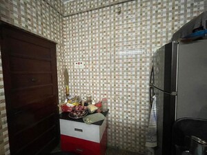 Bathroom in 1 BHK Apartment at Bandra West – for Rent