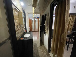  1 BHK Apartment at Bandra West – for Rent