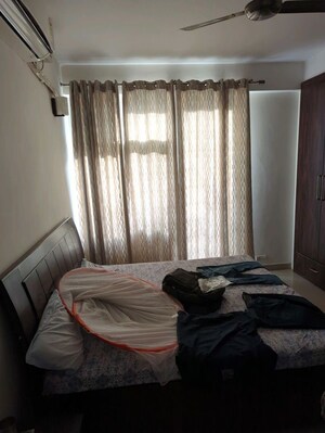 Bedroom in 3 BHK Builder Floor at Sector 23 – for Rent