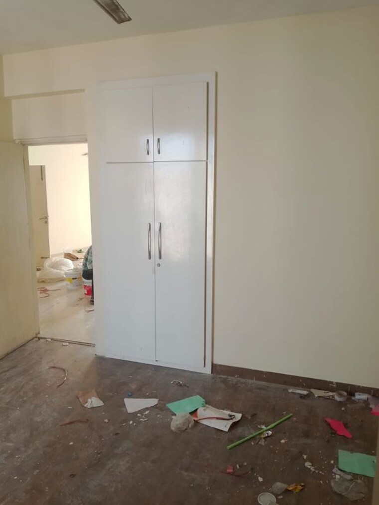 Room, emaar-palm-hills 3.5 Bedroom 1450 Sq.Ft. Apartment In Sector 77 Gurgaon 10558478