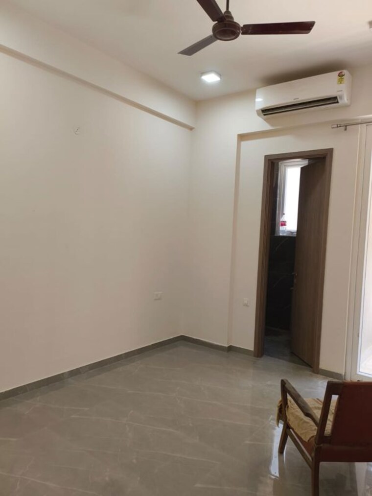 Room, m3m-antalya-hills 3.5 Bedroom 1550 Sq.Ft. Builder Floor In Sector 79 Gurgaon 10558466
