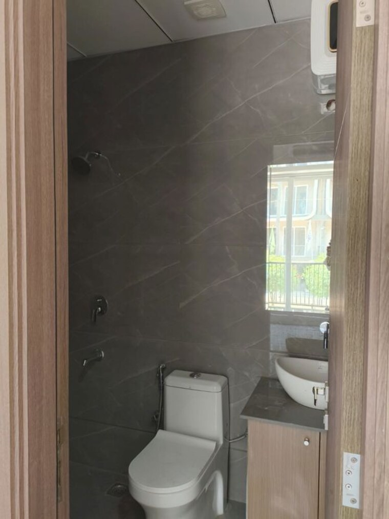 Bathroom, m3m-antalya-hills 3.5 Bedroom 1550 Sq.Ft. Builder Floor In Sector 79 Gurgaon 10558466