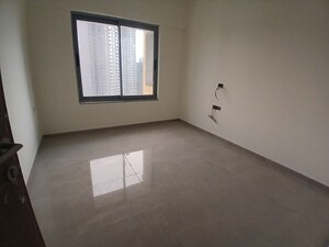 Room in 4 BHK Apartment at Kalpataru Jade Residences, Baner – for Rent