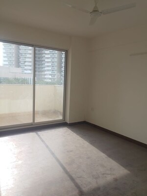 Room in 4 BHK Apartment at Bestech Park View Altura, Sector 79 – for Rent