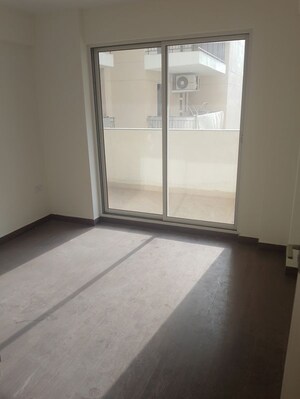 Room in 4 BHK Apartment at Bestech Park View Altura, Sector 79 – for Rent
