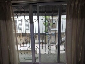  2 BHK Apartment at Bandra West – for Sale