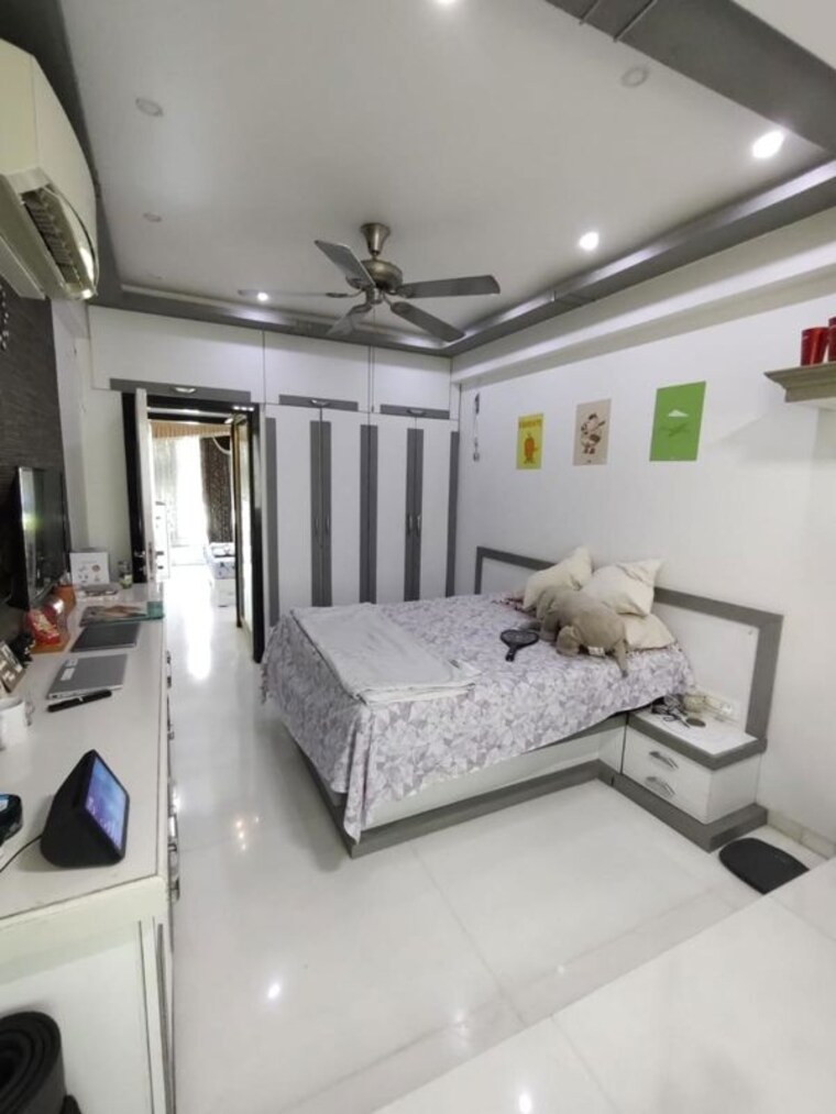 Bedroom, bandra west 2 Bedroom 600 Sq.Ft. Apartment In Bandra West Mumbai 10558541