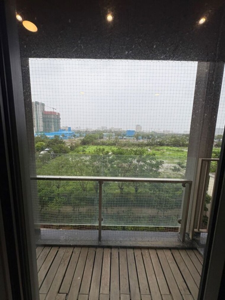 Balcony, lodha-new-cuffe-parade 2 Bedroom 956 Sq.Ft. Apartment In Wadala Mumbai 10558550
