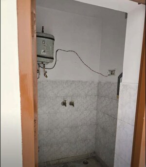 2 BHK Builder Floor For Rent in Sector 19